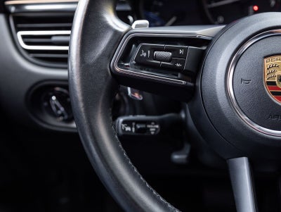 2023 Porsche Macan Macan (MY23)