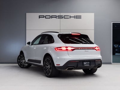 2023 Porsche Macan Macan (MY23)