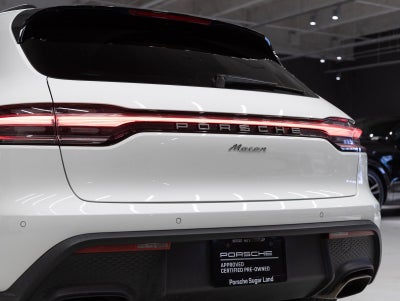 2023 Porsche Macan Macan (MY23)