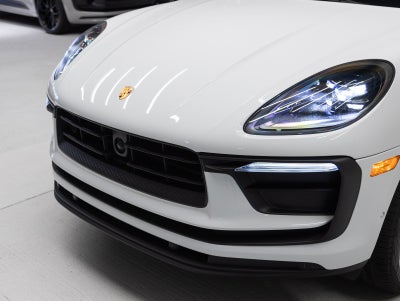 2023 Porsche Macan Macan (MY23)