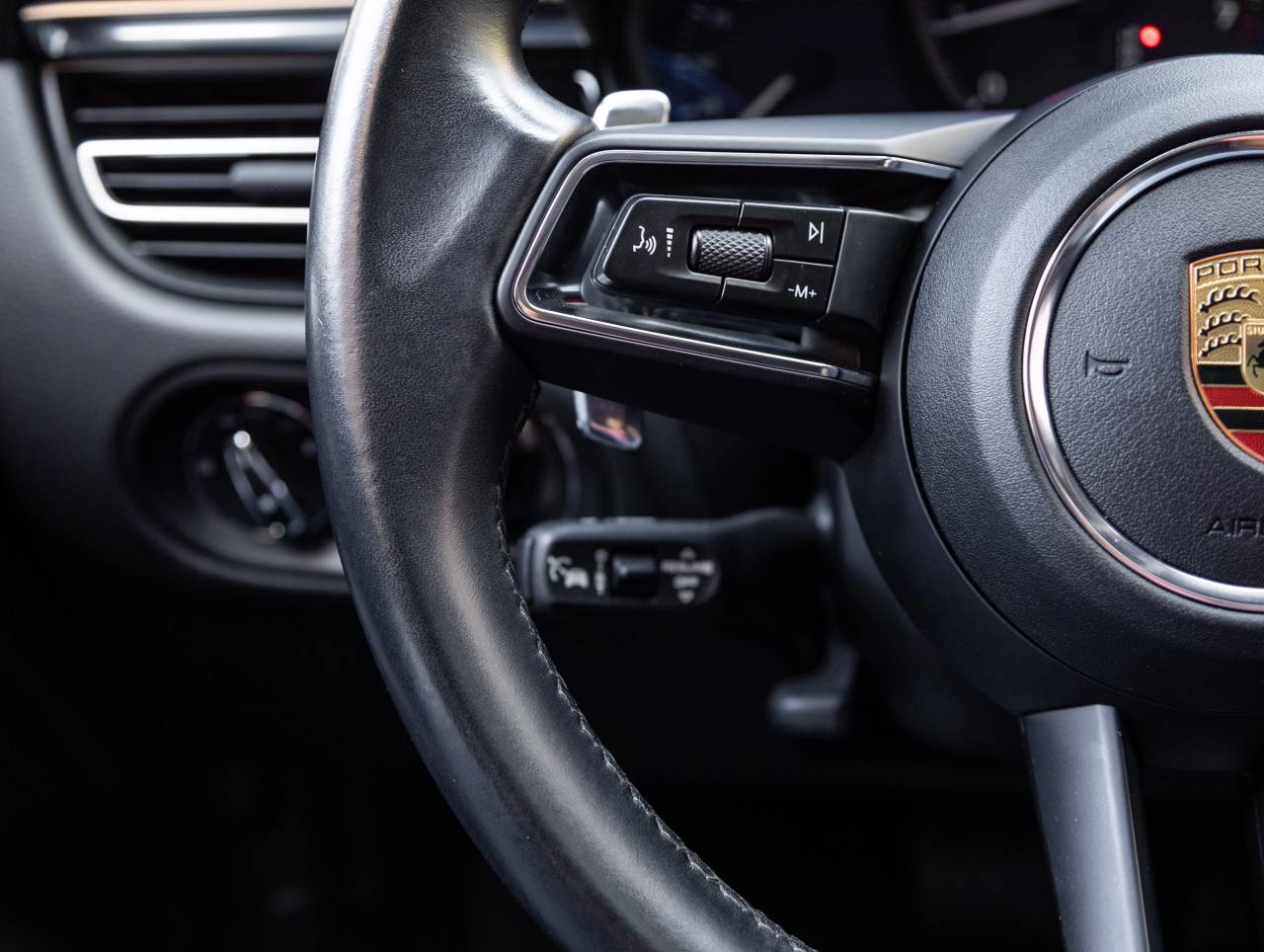 2023 Porsche Macan Macan (MY23)