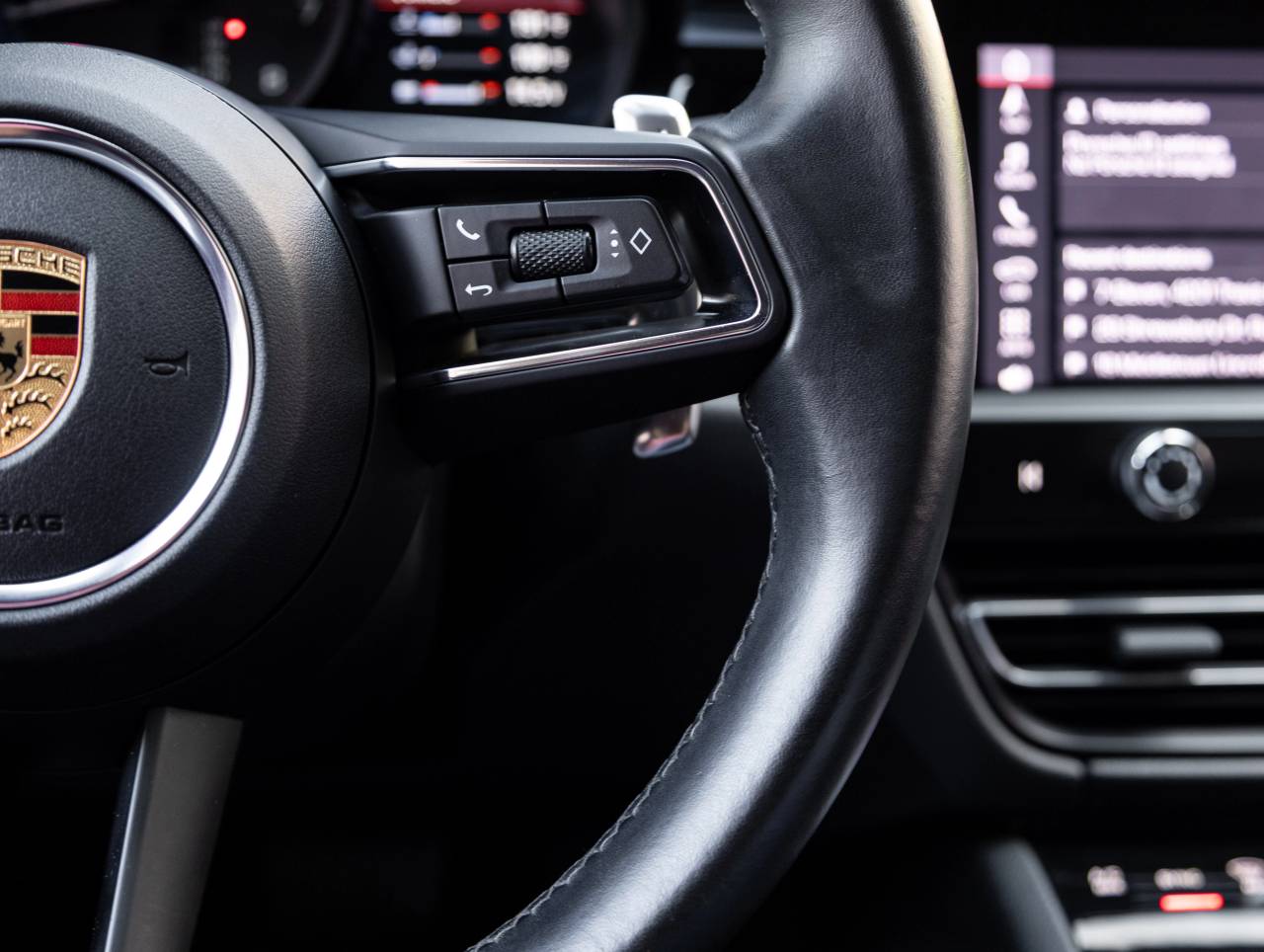 2023 Porsche Macan Macan (MY23)