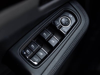 2023 Porsche Macan Macan (MY23)