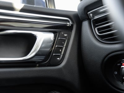 2024 Porsche Macan Macan (MY24)