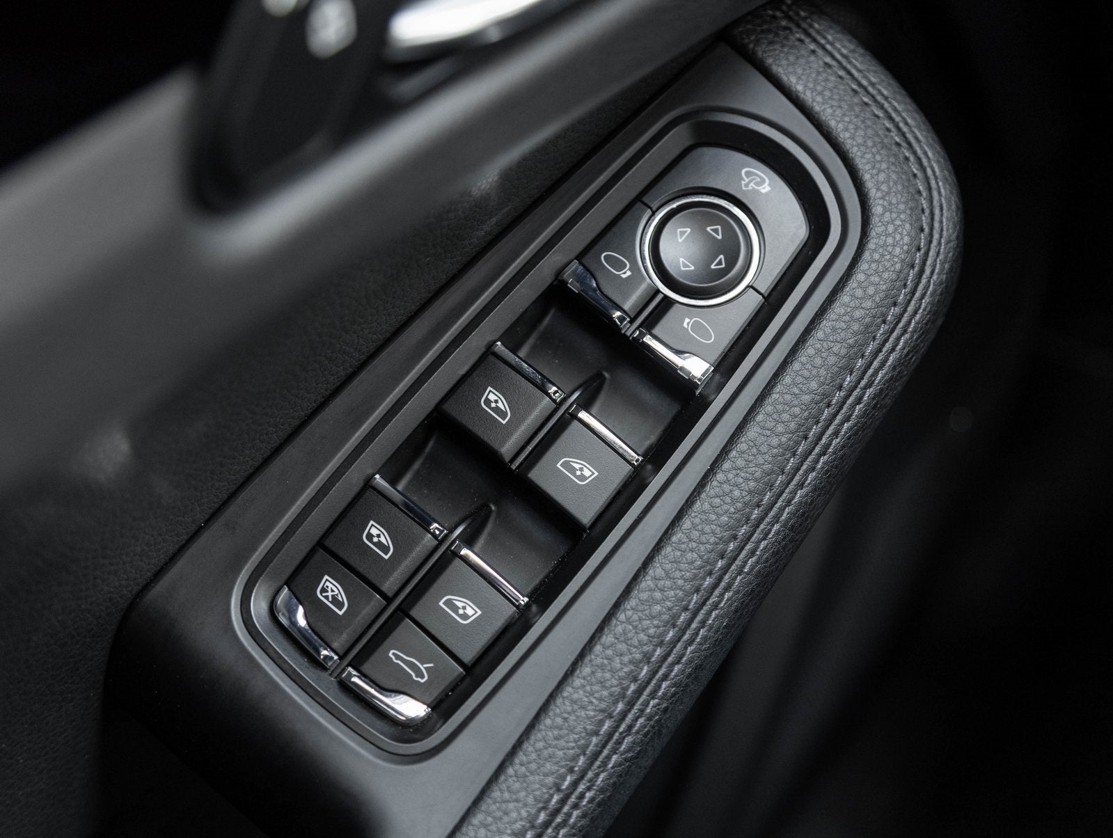 2024 Porsche Macan Macan (MY24)