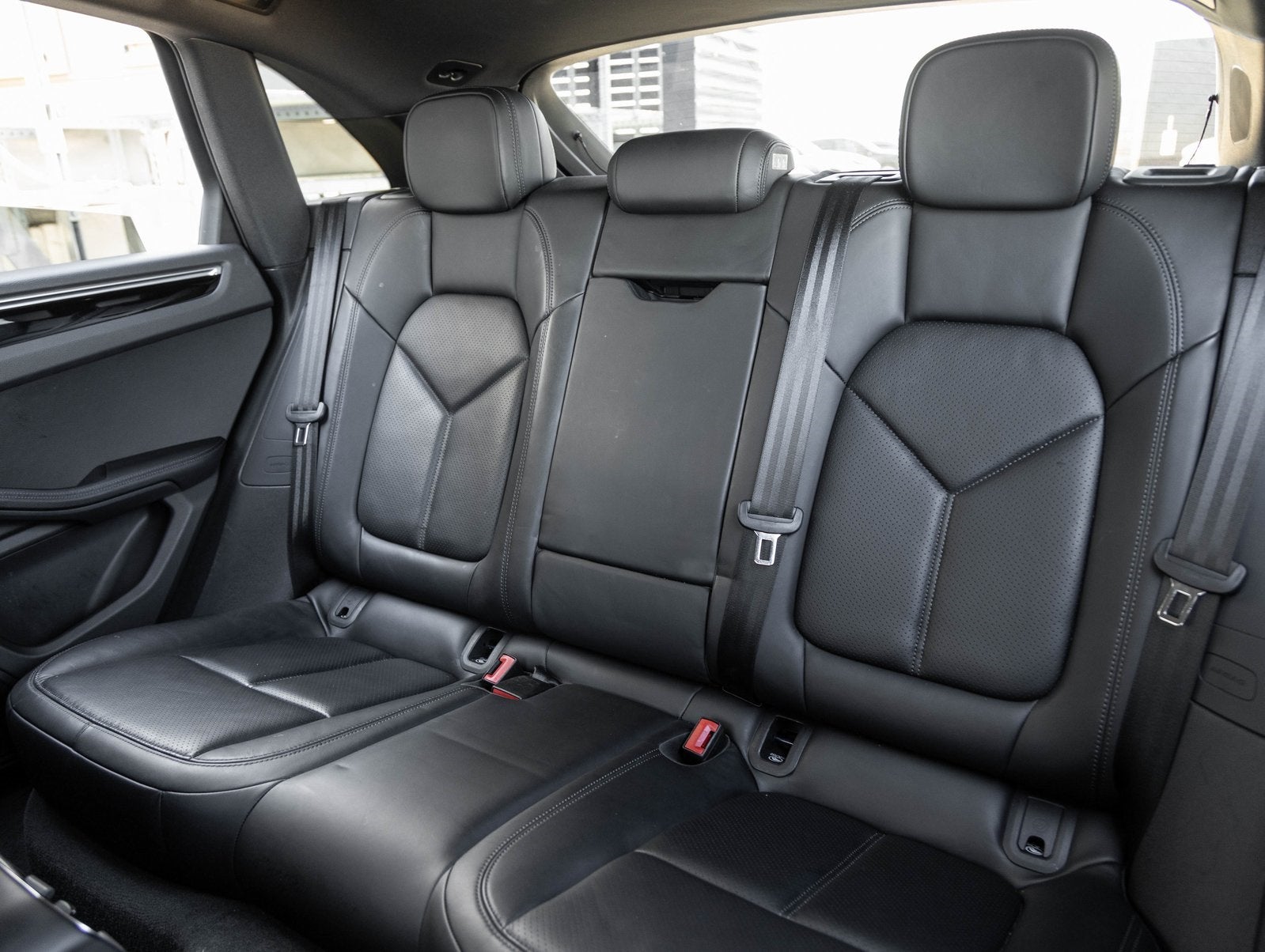 2024 Porsche Macan Macan (MY24)