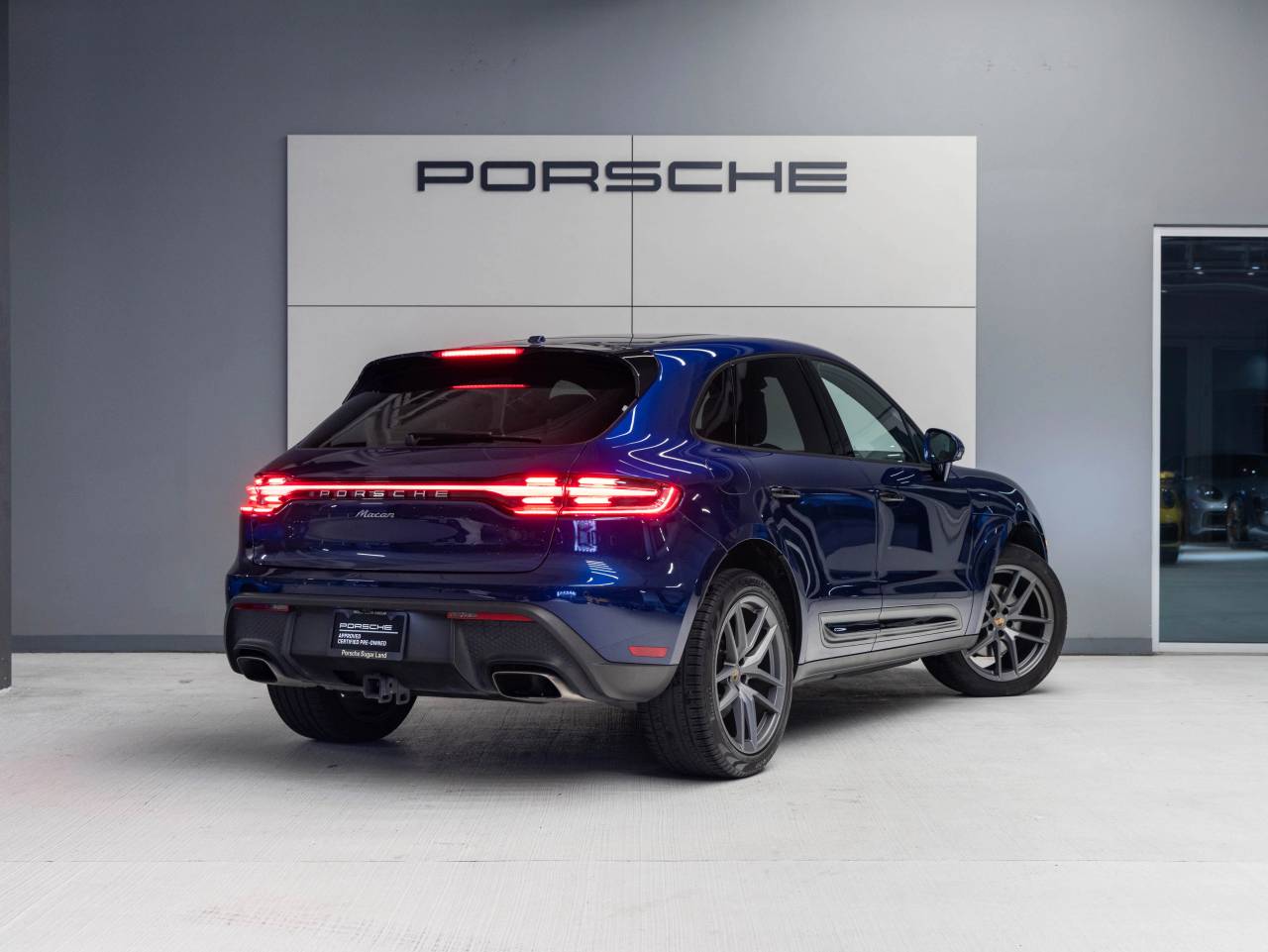 2024 Porsche Macan Macan (MY24)