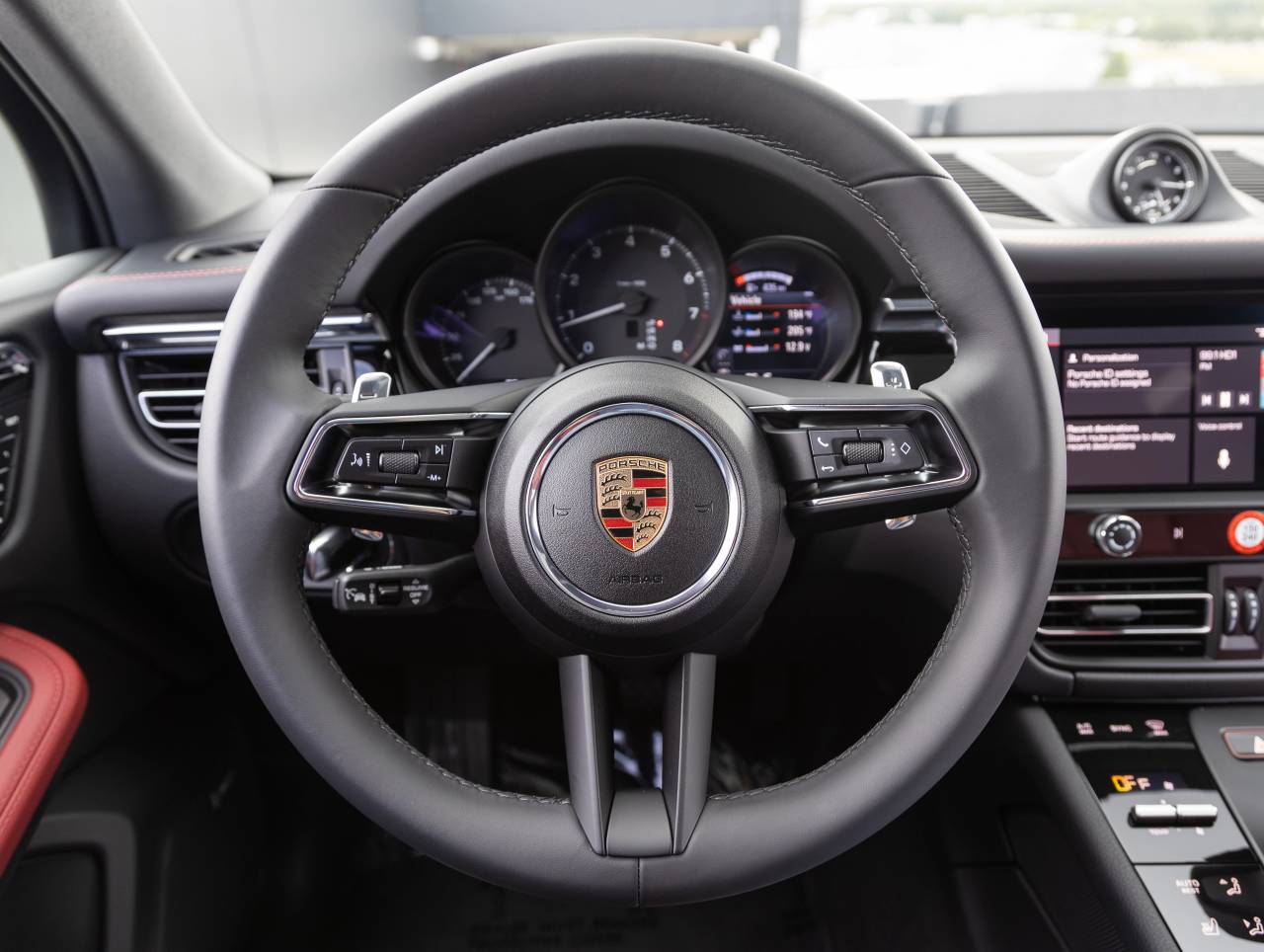 2025 Porsche Macan Macan