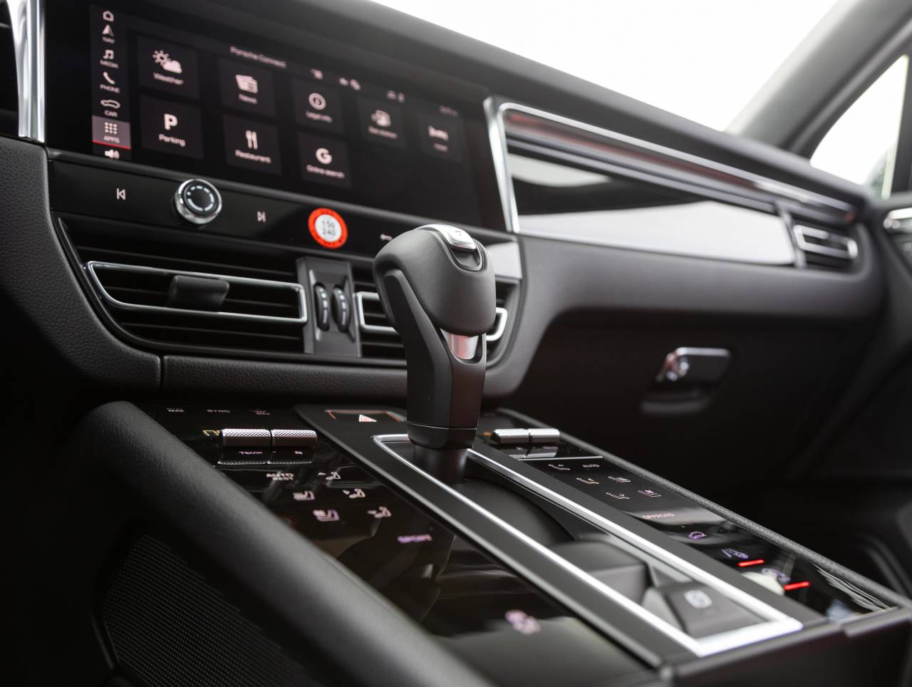 2025 Porsche Macan Macan