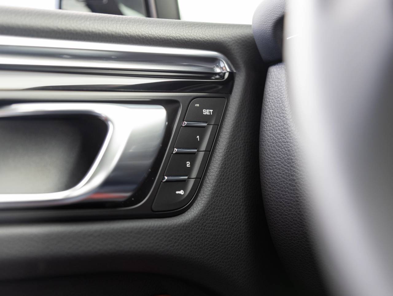 2025 Porsche Macan Macan