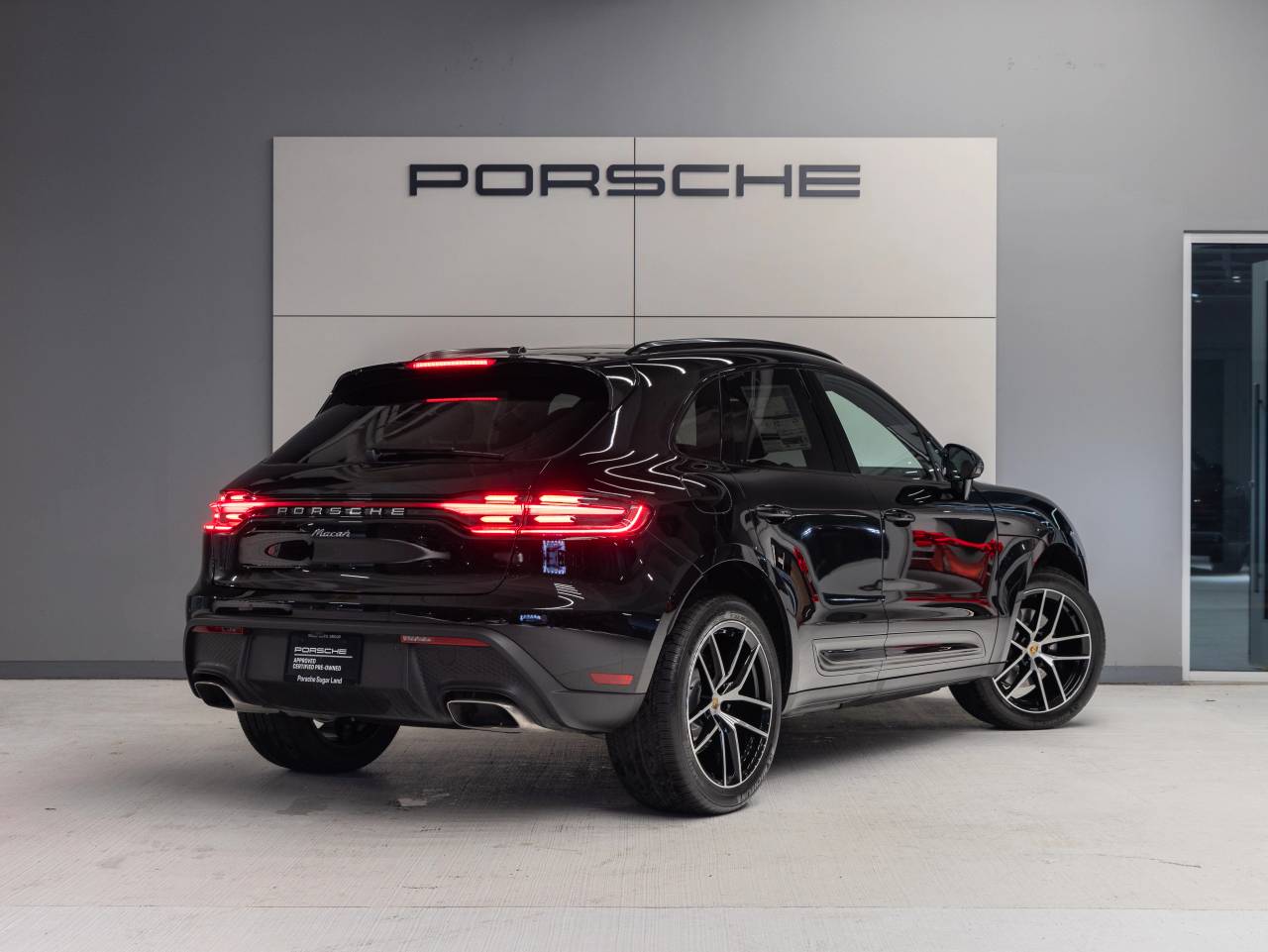 2025 Porsche Macan Macan