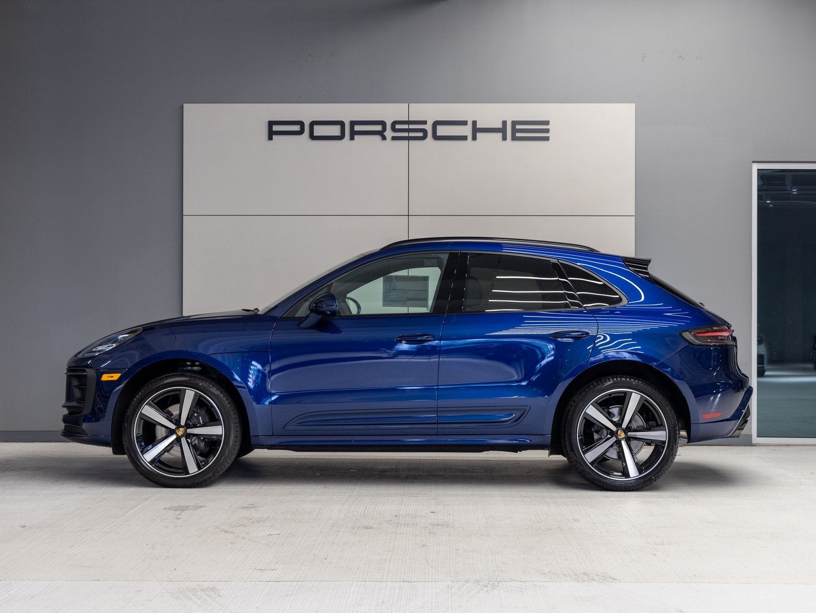 2025 Porsche Macan Macan