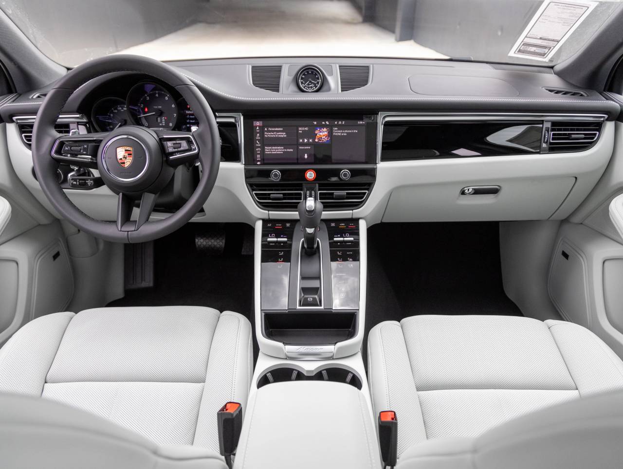 2025 Porsche Macan Macan