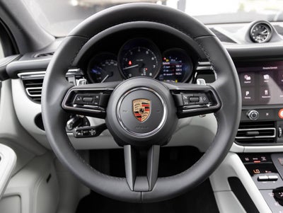 2025 Porsche Macan Macan