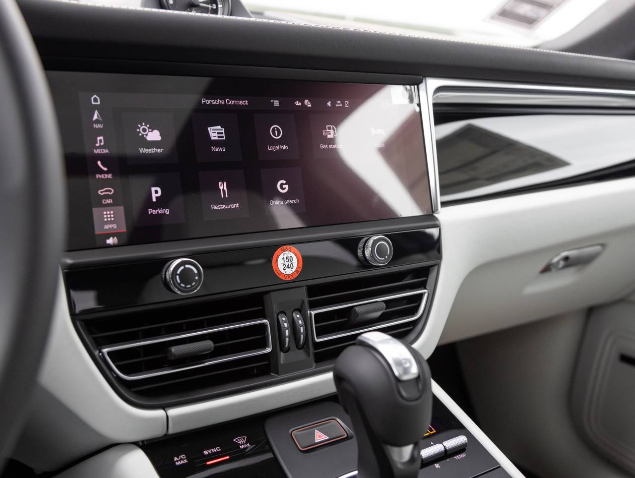 2025 Porsche Macan Macan