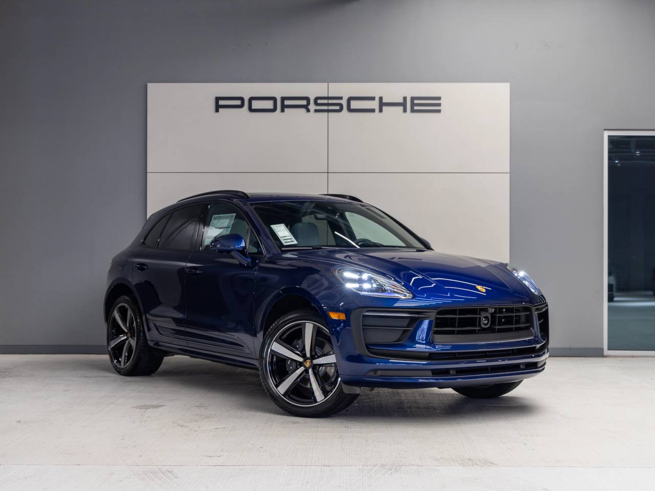 2025 Porsche Macan Macan