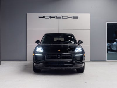 2026 Porsche Macan AWD