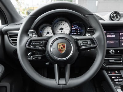 2026 Porsche Macan AWD