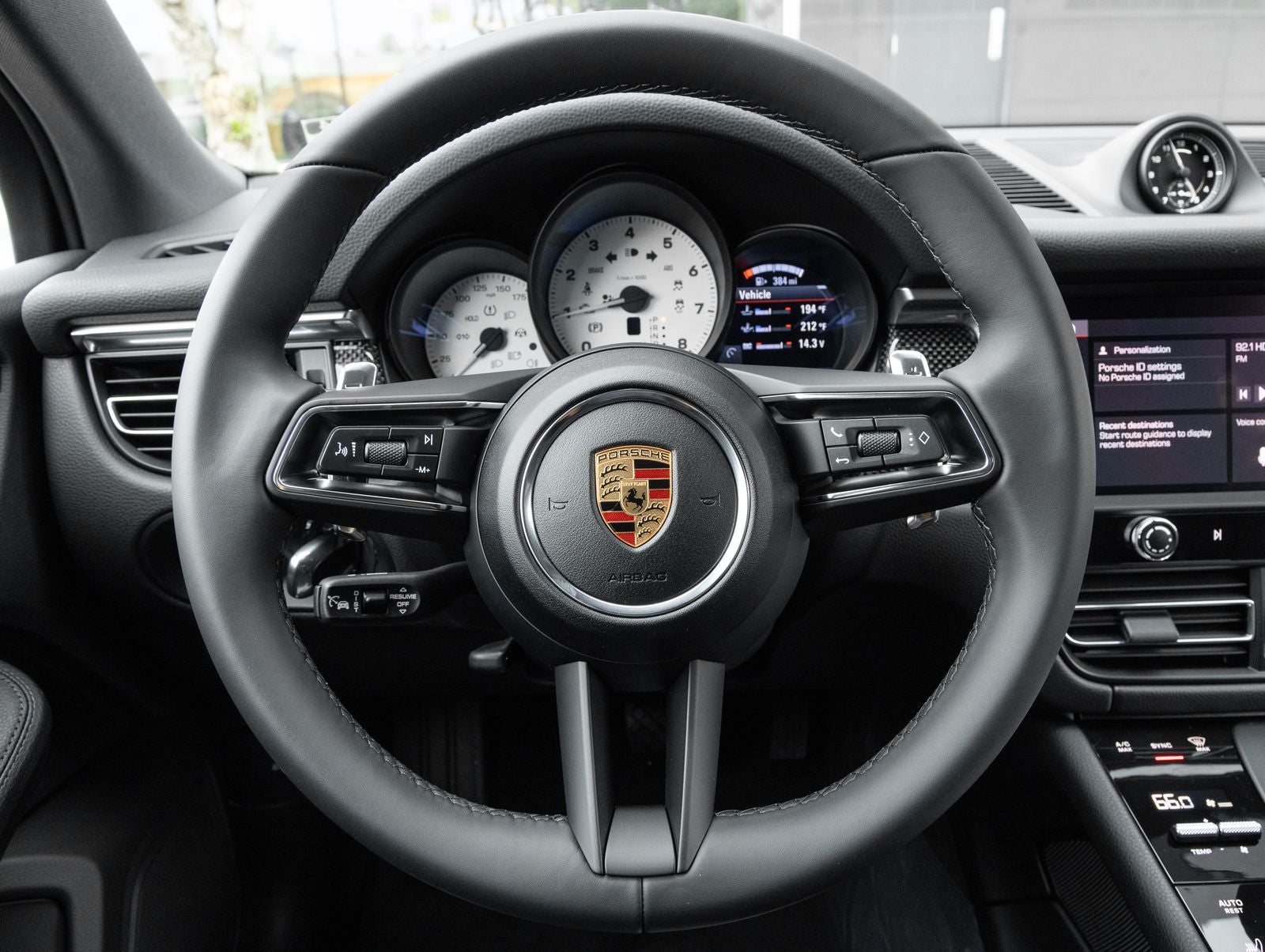 2026 Porsche Macan AWD