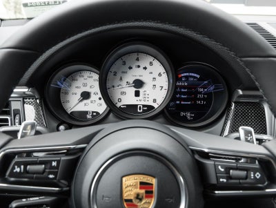 2026 Porsche Macan AWD