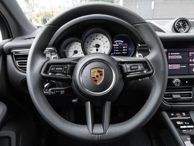 2026 Porsche Macan AWD