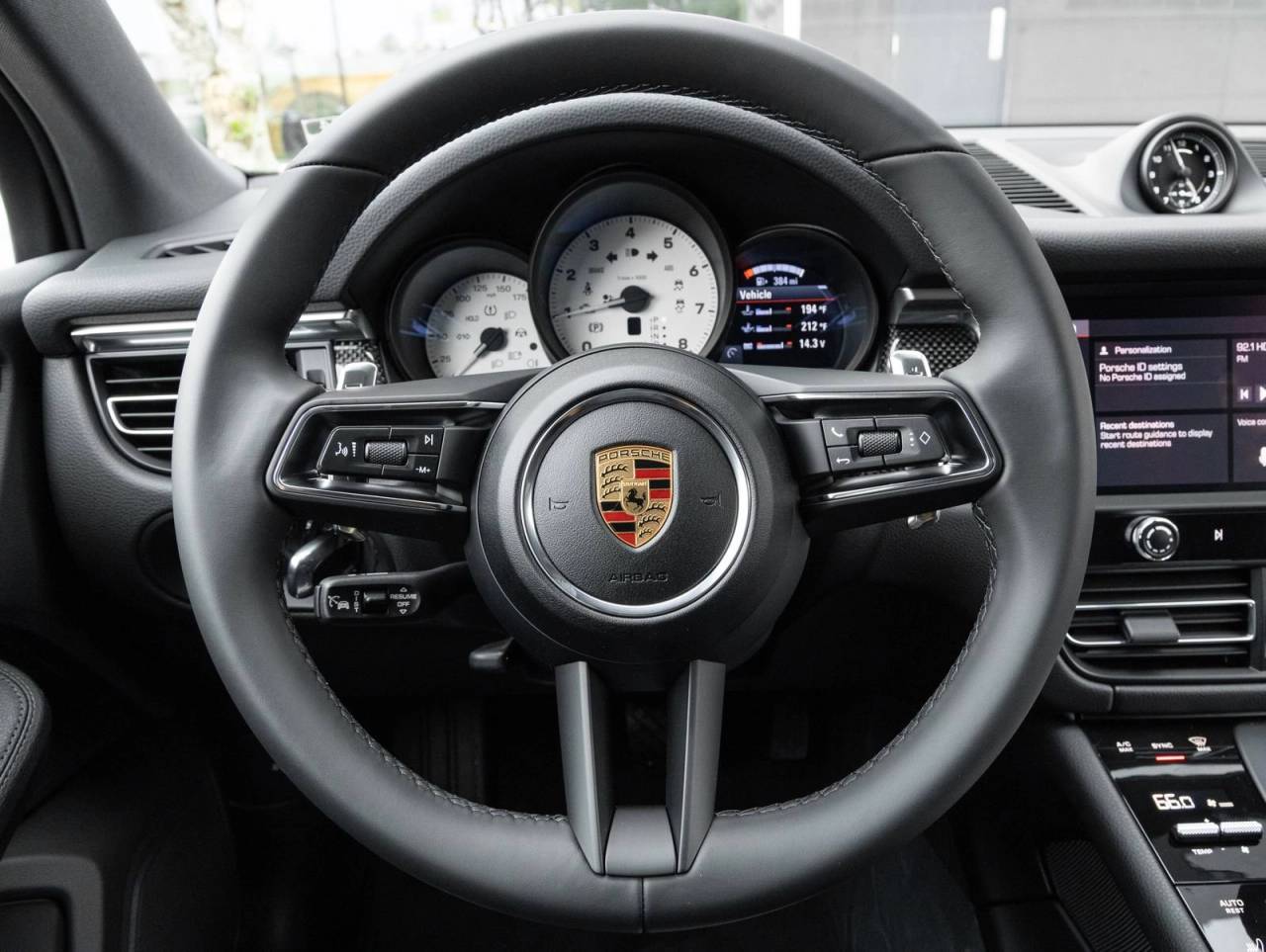 2026 Porsche Macan AWD