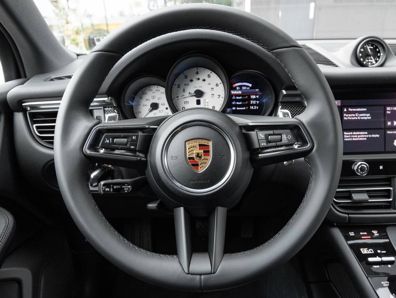 2026 Porsche Macan AWD