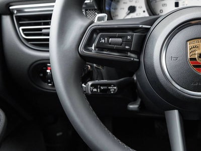 2026 Porsche Macan AWD
