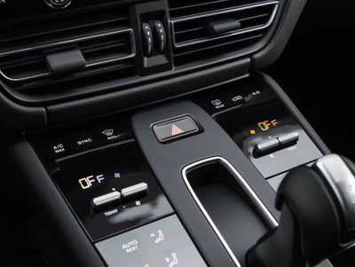 2026 Porsche Macan AWD
