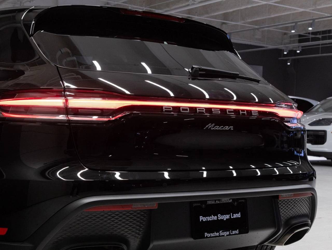 2026 Porsche Macan AWD