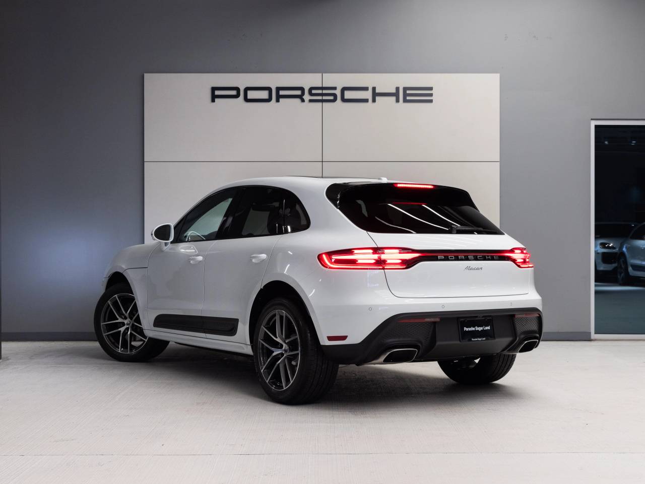 2026 Porsche Macan Macan