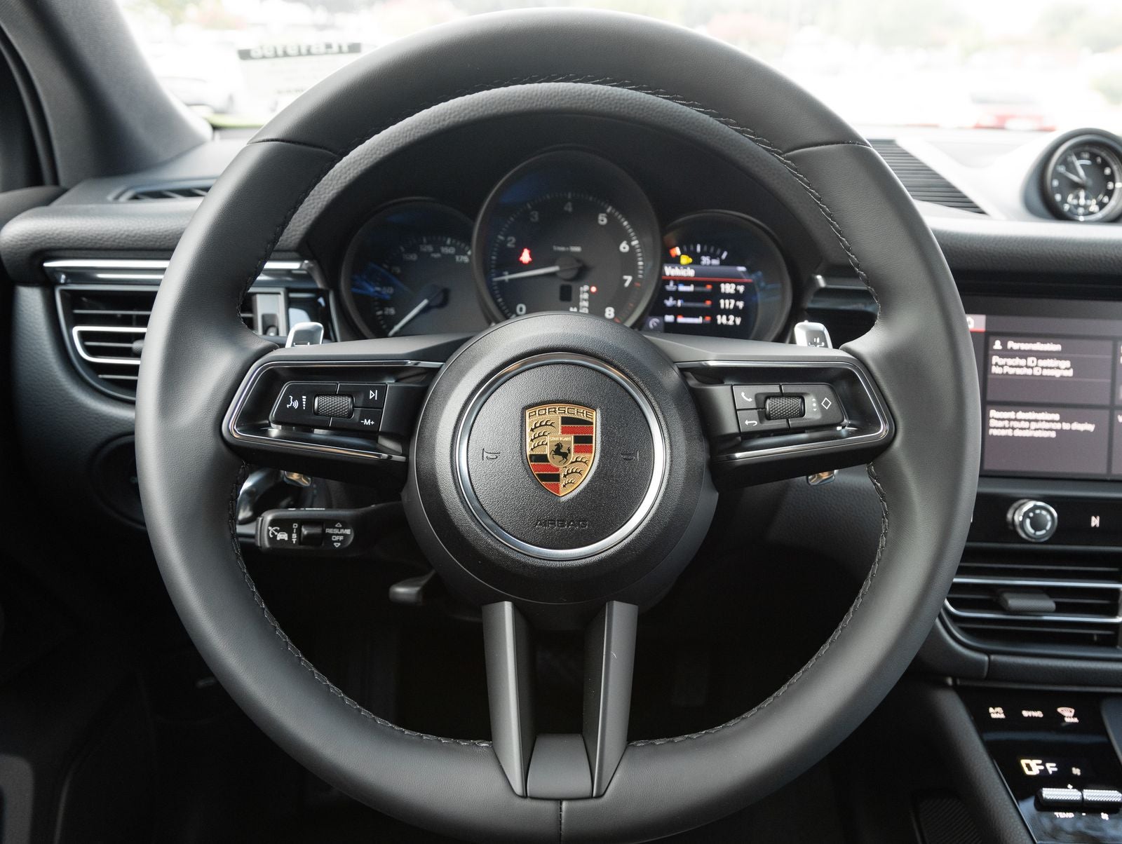 2026 Porsche Macan Macan
