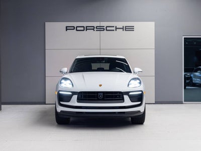 2026 Porsche Macan Macan