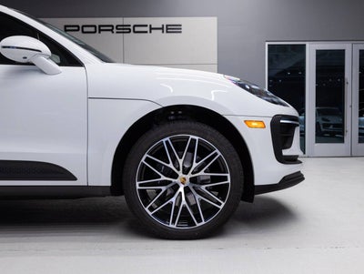2026 Porsche Macan Macan