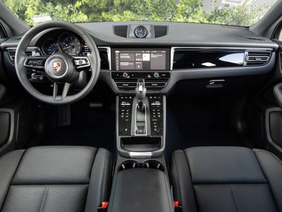 2026 Porsche Macan Macan
