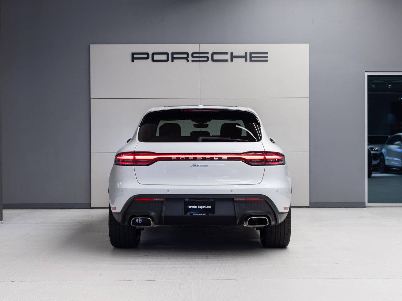 2026 Porsche Macan Macan