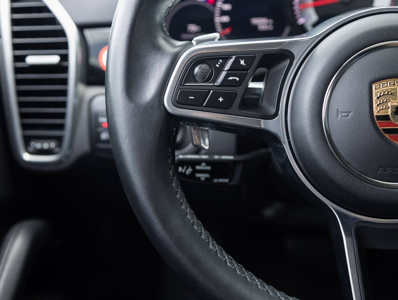 2023 Porsche Cayenne Cayenne (MY23)