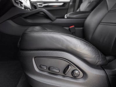 2023 Porsche Cayenne Cayenne (MY23)