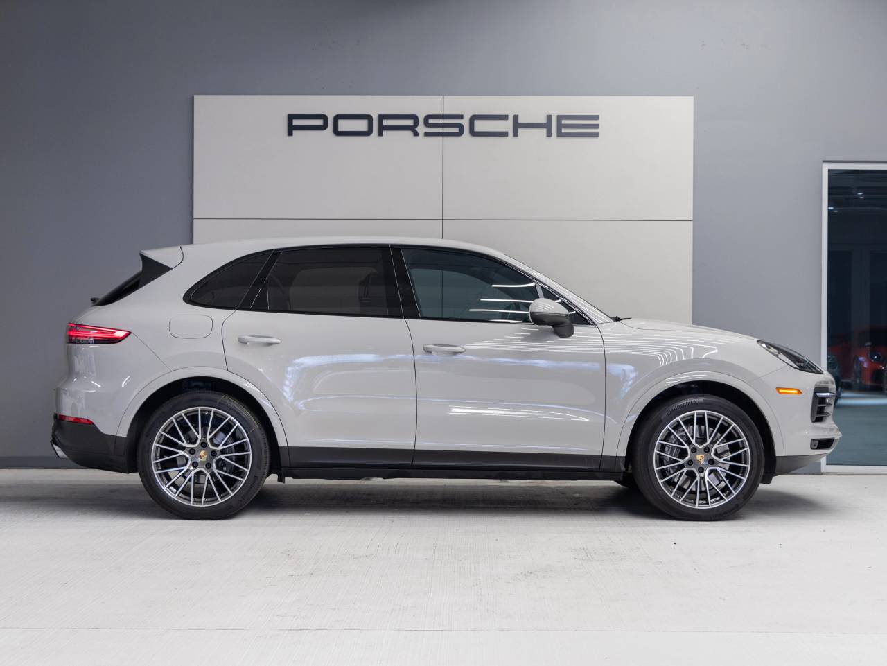 2023 Porsche Cayenne Cayenne (MY23)