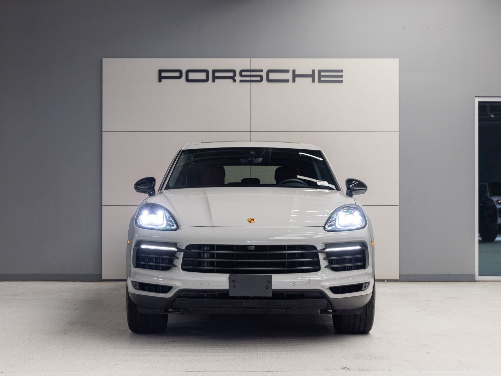 2023 Porsche Cayenne Platinum Edition
