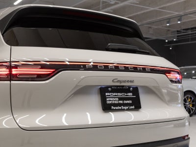 2023 Porsche Cayenne Platinum Edition