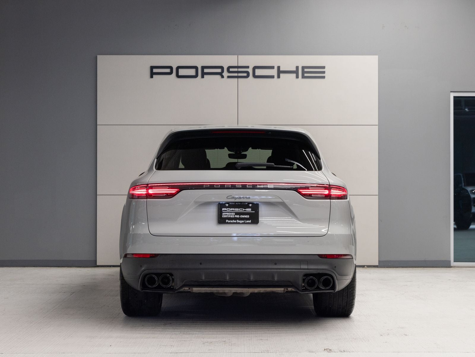 2023 Porsche Cayenne Platinum Edition