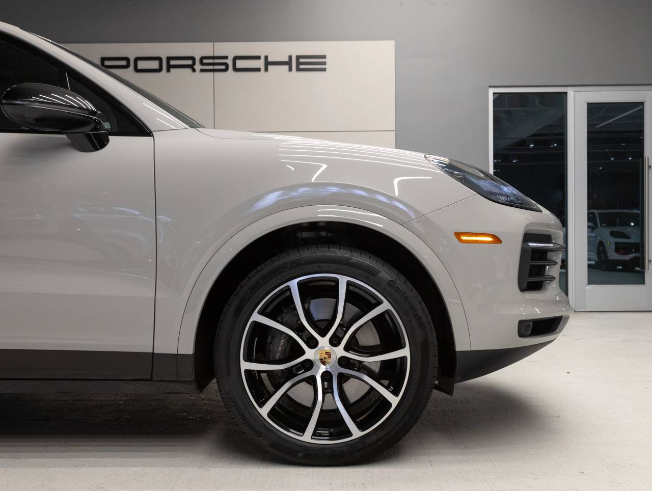 2023 Porsche Cayenne Platinum Edition