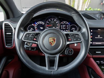 2023 Porsche Cayenne Platinum Edition