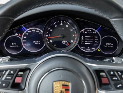 2023 Porsche Cayenne Platinum Edition