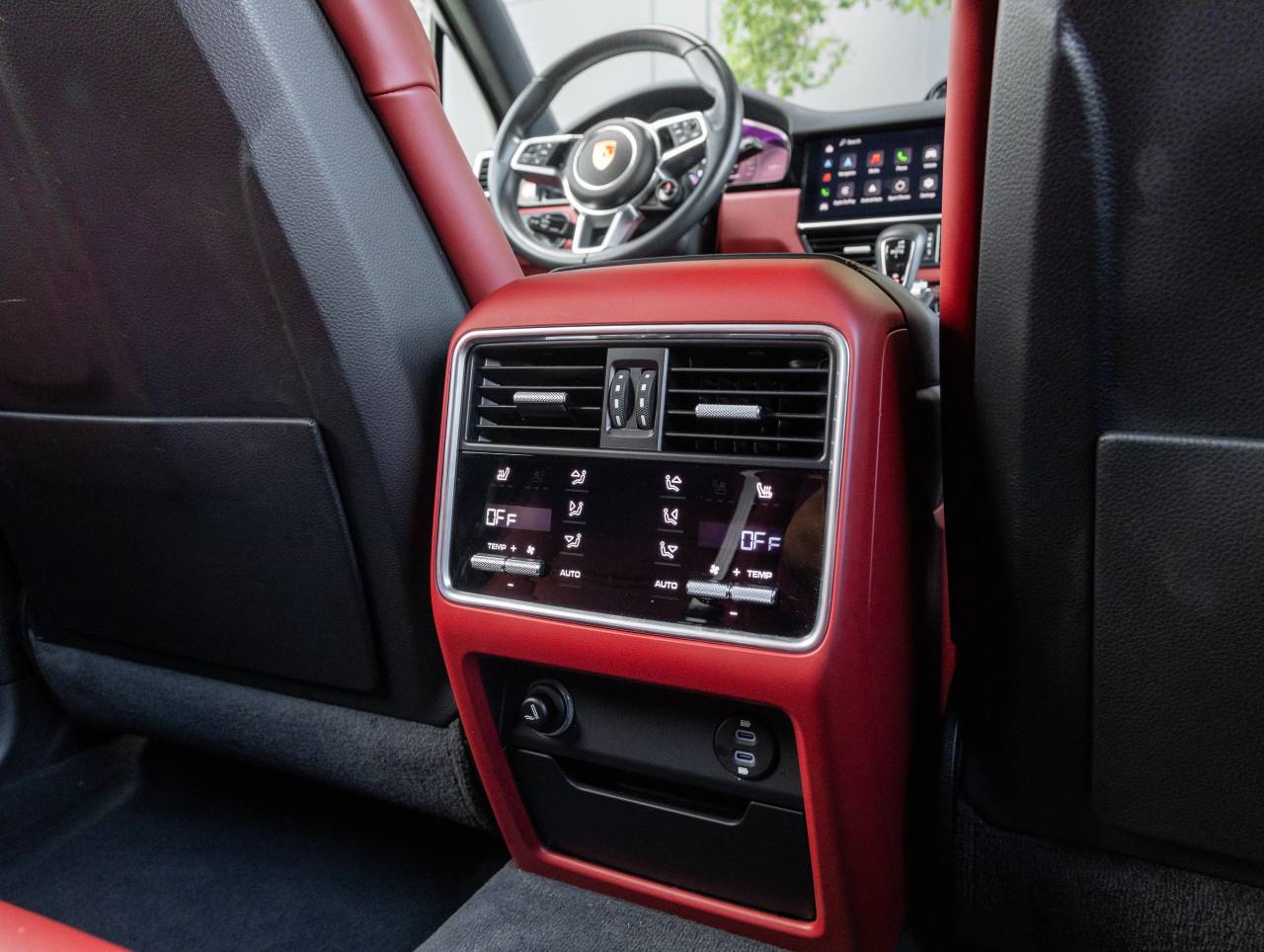 2023 Porsche Cayenne Platinum Edition