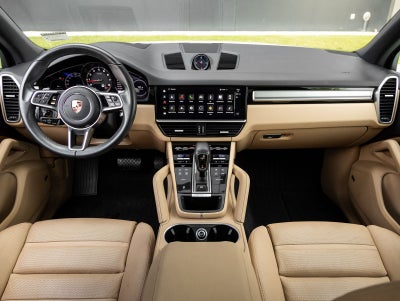 2023 Porsche Cayenne Cayenne Platinum Edition (MY23)