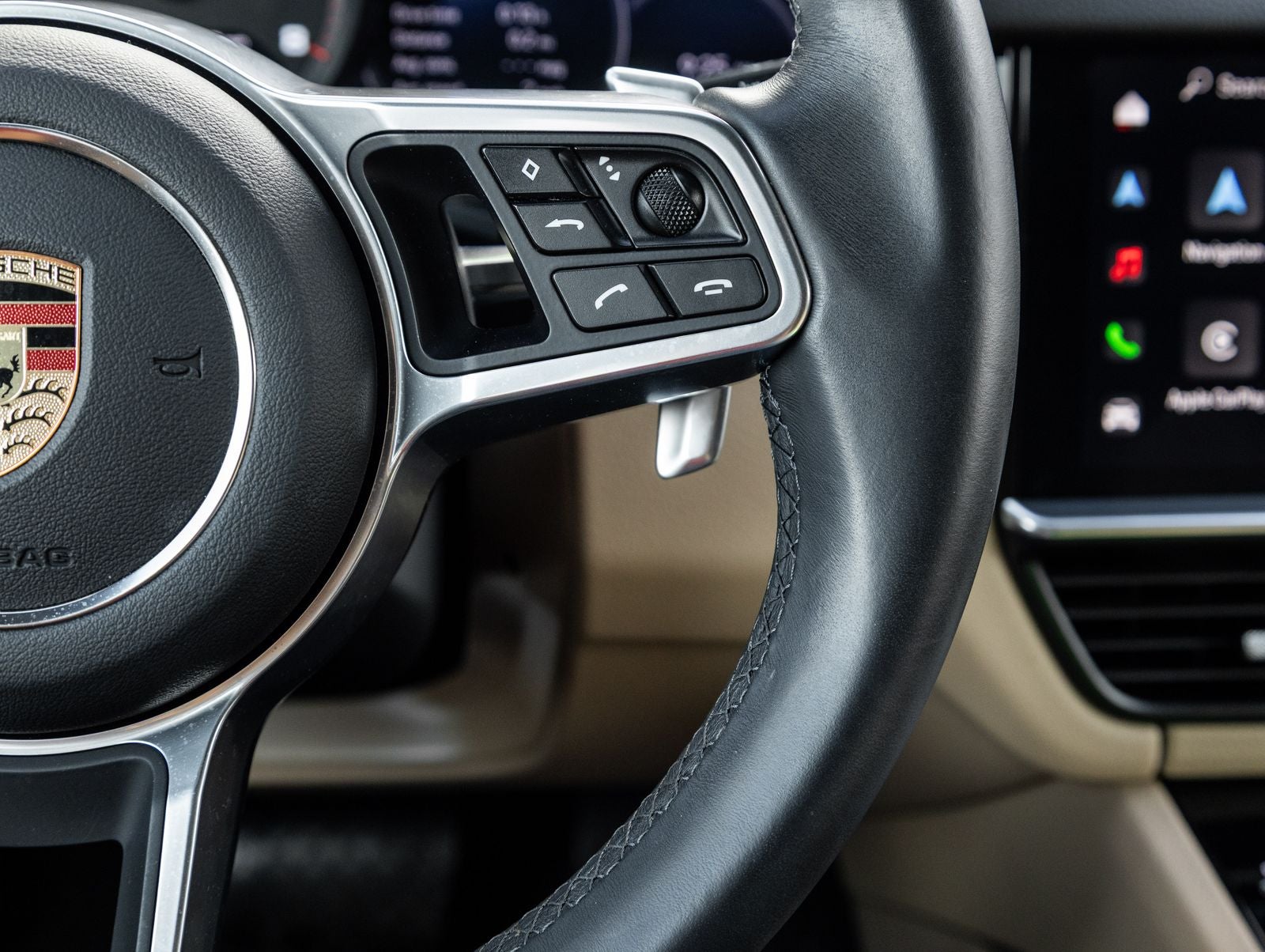 2023 Porsche Cayenne Cayenne Platinum Edition (MY23)
