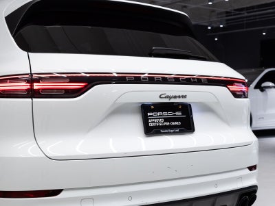 2023 Porsche Cayenne Cayenne Platinum Edition (MY23)