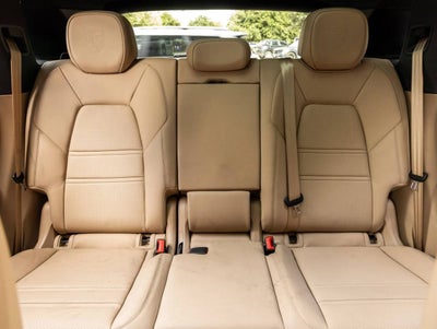 2023 Porsche Cayenne Cayenne Platinum Edition (MY23)